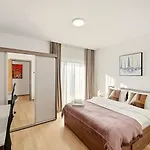 Apartment In Monarh Tower By Open House *