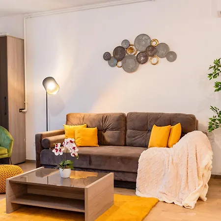 Apartment In Monarh Tower By Open House Timisoara