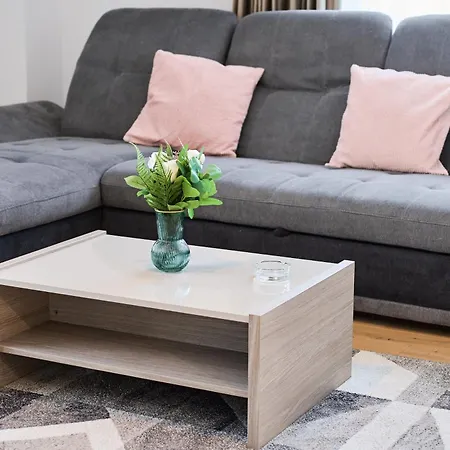 In Monarh Tower By Open House *