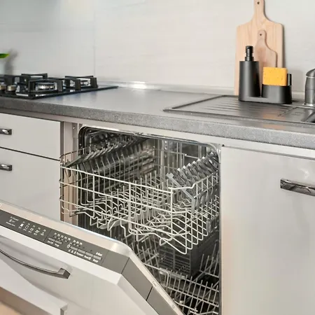 In Monarh Tower By Open House *