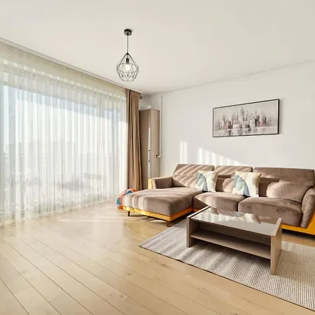 Διαμέρισμα In Monarh Tower By Open House *