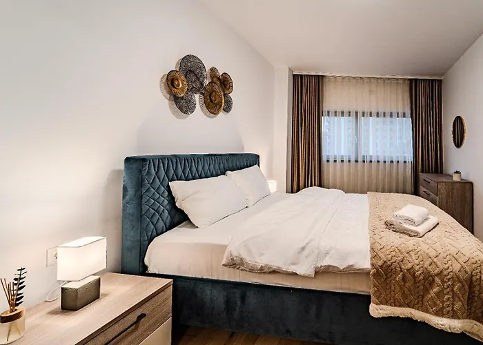 In Monarh Tower By Open House