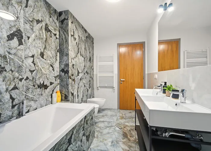 In Monarh Tower By Open House Appartamento Timisoara