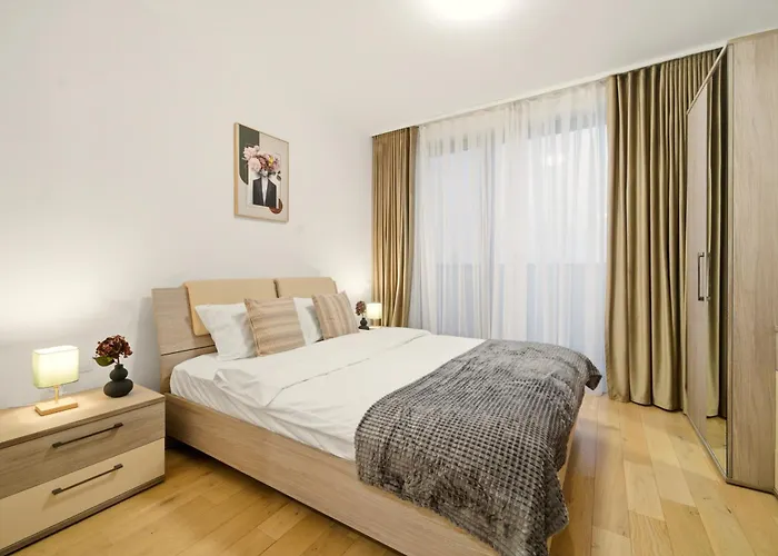 In Monarh Tower By Open House *