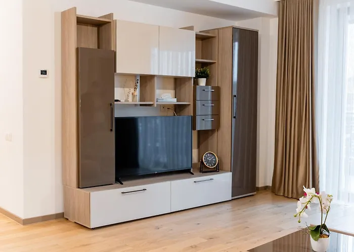 Apartament In Monarh Tower By Open House *