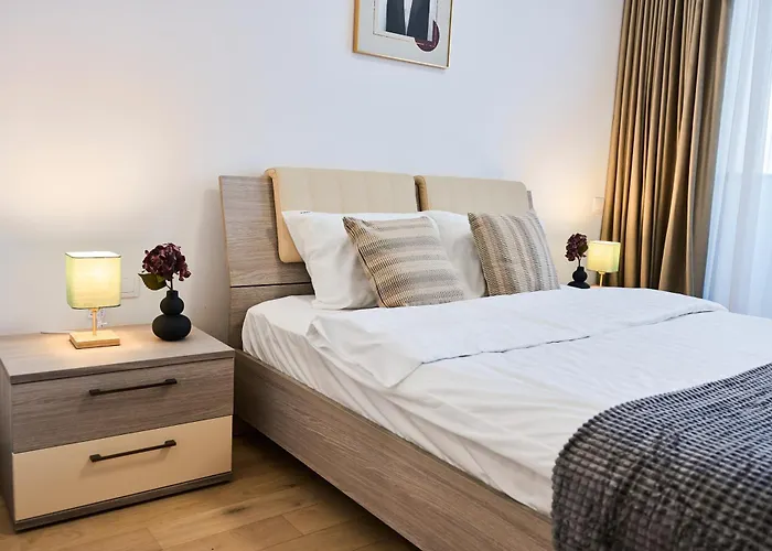 In Monarh Tower By Open House Apartament