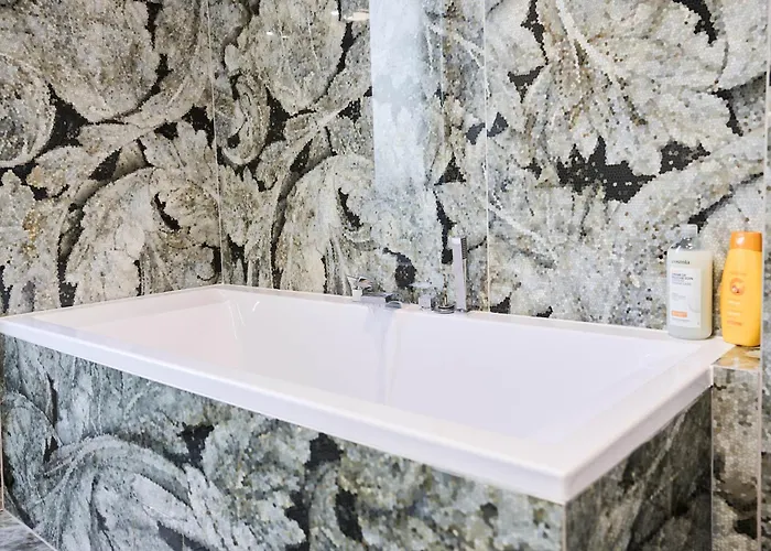 In Monarh Tower By Open House Apartament