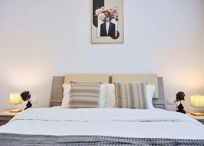 Apartament In Monarh Tower By Open House *