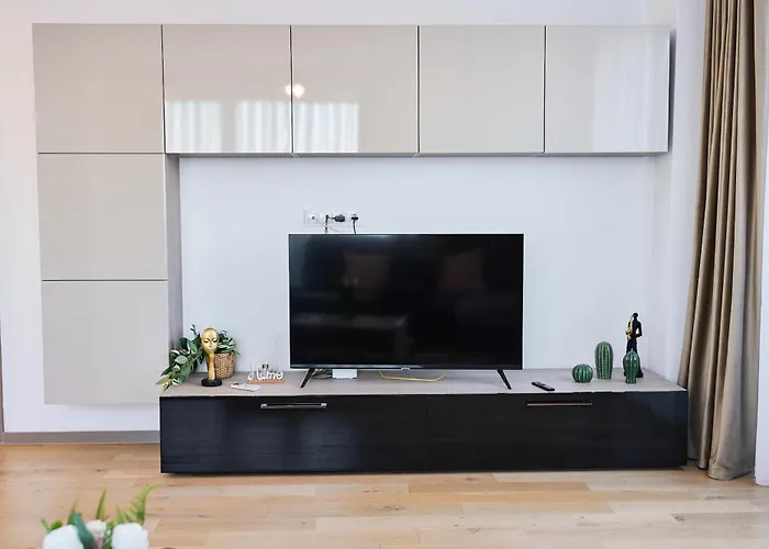 In Monarh Tower By Open House