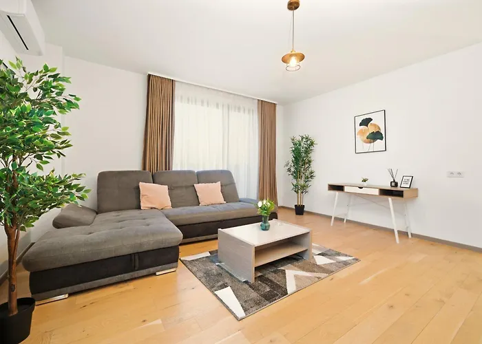 Apartament In Monarh Tower By Open House